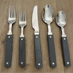 Dansk Sleek Modern Flatware set with Gray Handles 20pc.
